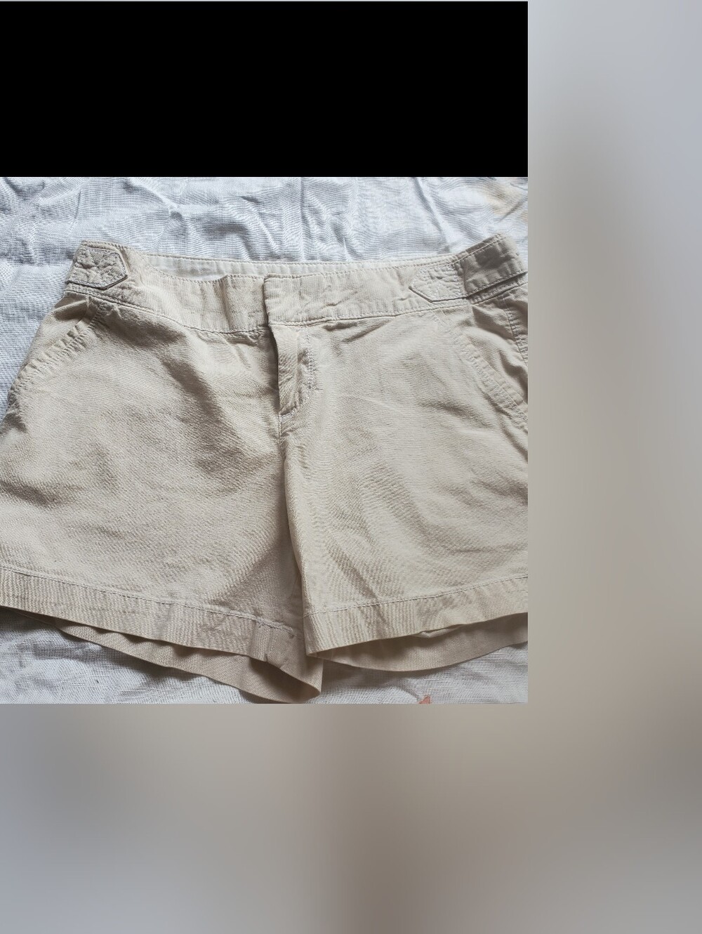 Old Navy Beige Casual Bermuda Shorts Size 6